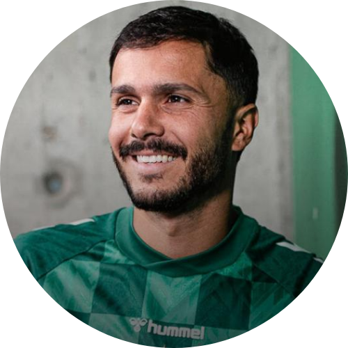 Leonardo Bittencourt vom SV Werder Bremen der 1. Bundesliga im Fußball ist Markenbotschafter für Seven Heaven, dem leistungssteigernden Energy Drink mit Superfoods. 